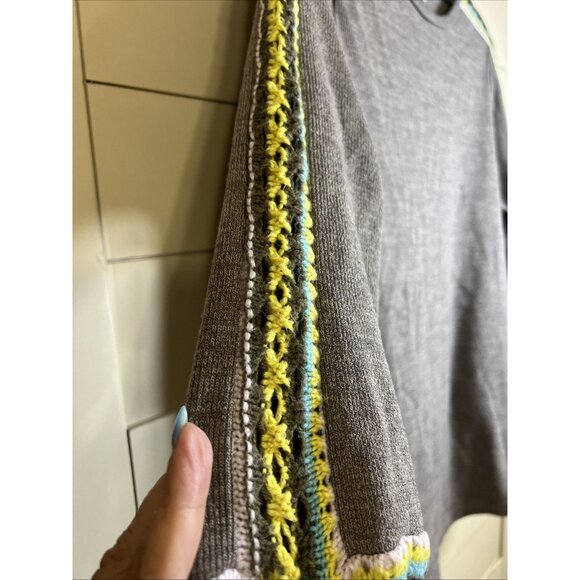 Easel "Indiana Dunes" Gray Crochet Mixed Print Small Sweater Women’s Eclectic - Picture 4 of 7